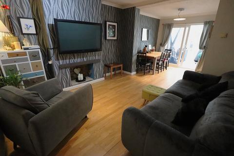 3 bedroom semi-detached house for sale, Arterial Road, Rayleigh, SS6