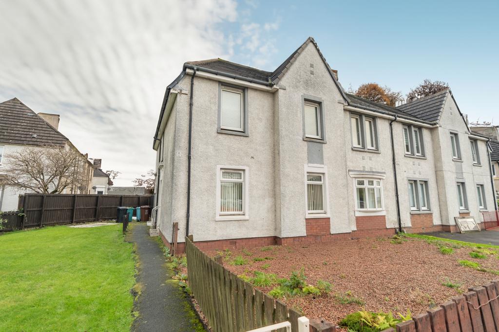 Fallside Road, Uddingston, G71 3 bed flat - £85,000