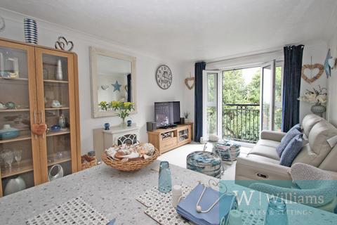 1 bedroom retirement property for sale, 42, Briary Court, Egypt Esplanade,
