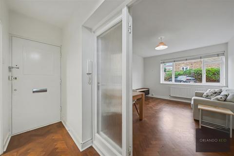2 bedroom apartment to rent, Nightingale Lane, Clapham South