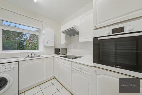 2 bedroom apartment to rent, Nightingale Lane, Clapham South