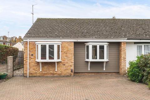 3 bedroom bungalow for sale, Chilcourt Road, , Royston