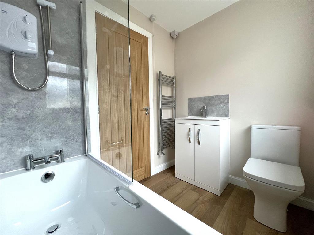 Bathroom.jpeg
