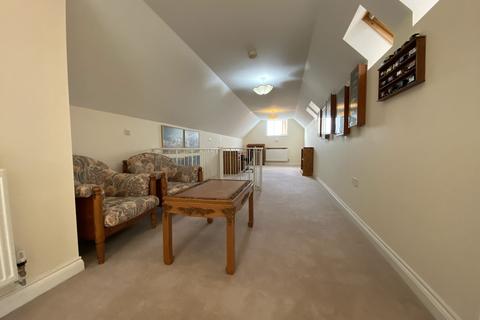 2 bedroom flat for sale, Kings Hill, West Malling ME19
