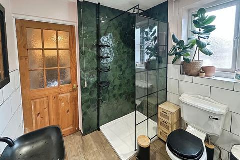 2 bedroom end of terrace house for sale, Gloucester Street, Chester, CH1