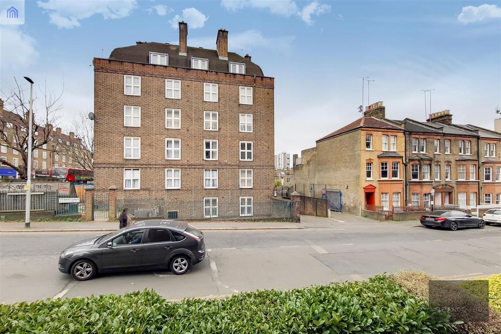 3 Patio-1.jpg