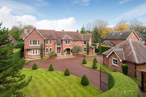 4 bedroom detached house for sale, Chatsworth Road, Worsley, M28