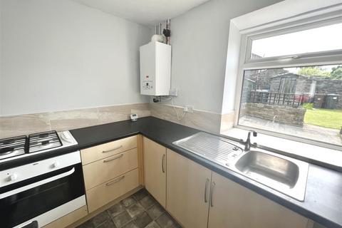2 bedroom terraced house to rent, Arundel Street, Glossop