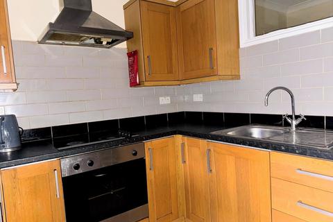 undefined, Pitlake, Croydon, CR0