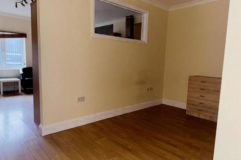 undefined, Pitlake, Croydon, CR0