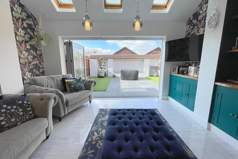 undefined, Lyndale Close, Leek