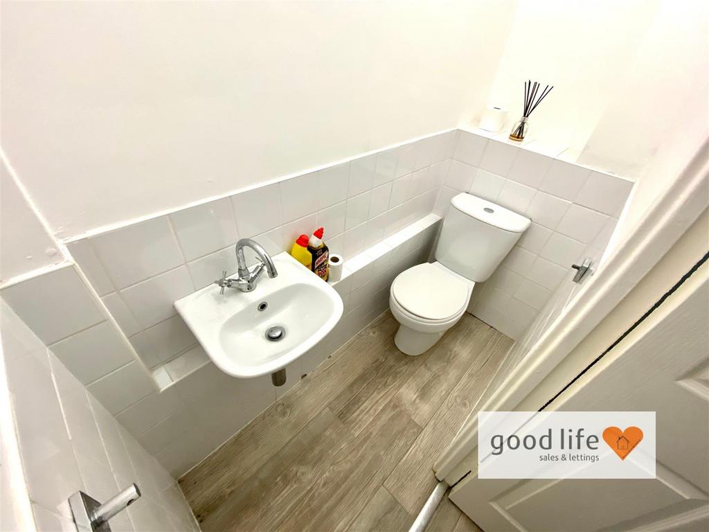 20251103 153327963 i OS10fairgreenclose.jpg