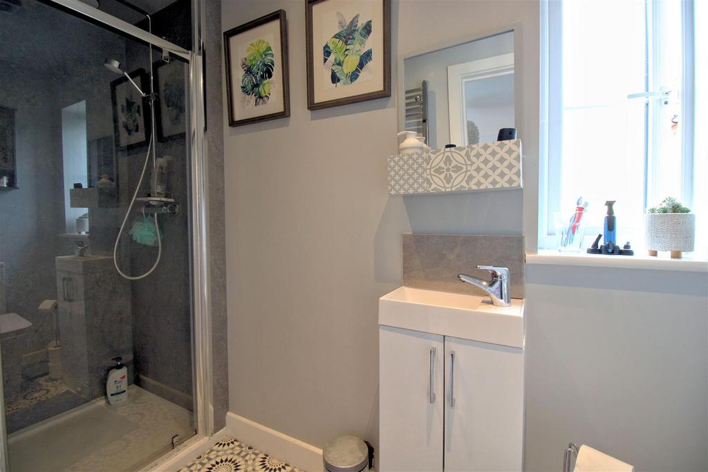 Ensuite