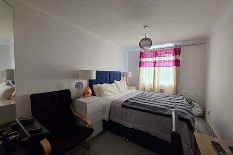 undefined, Walbrook Avenue, Springfield MK6
