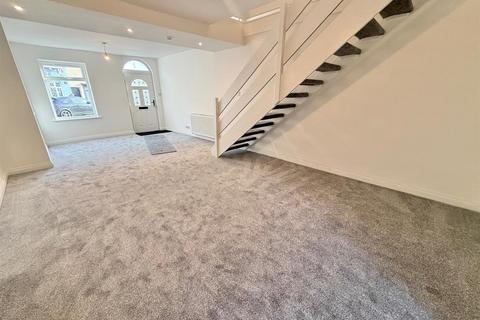 3 bedroom terraced house for sale, Garden Street, Macclesfield