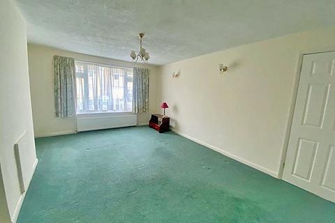 undefined, Mistletoe Road, Yateley, GU46