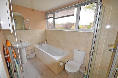 undefined, Mistletoe Road, Yateley, GU46