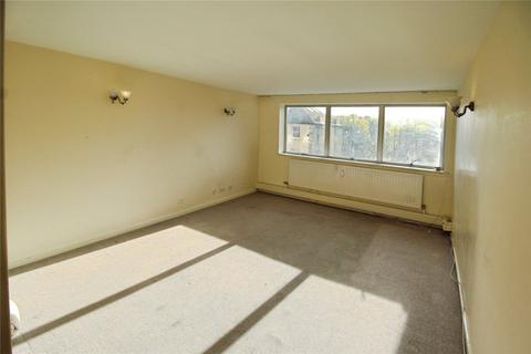 2 bedroom flat to rent, Eaton Road, East Sussex BN3