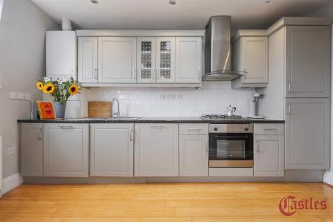 1 bedroom flat for sale, Samson House, Brooksby's Walk, London