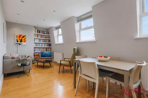 1 bedroom flat for sale, Samson House, Brooksby's Walk, London