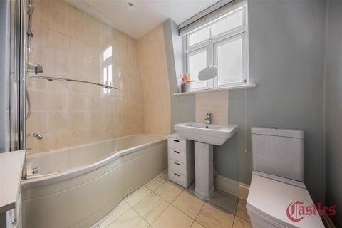 1 bedroom flat for sale, Samson House, Brooksby's Walk, London