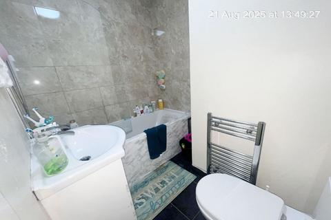undefined, Allison Street, Flat 3-1, Glasgow G42