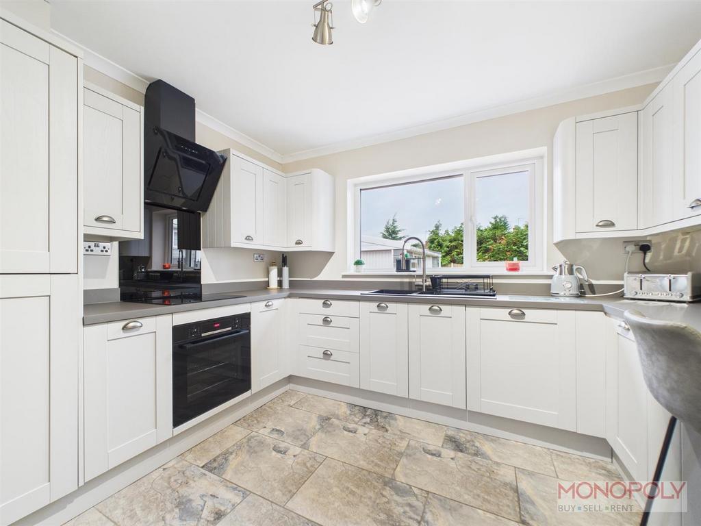 CAM03815 G0-PR0363-STILL006.jpg