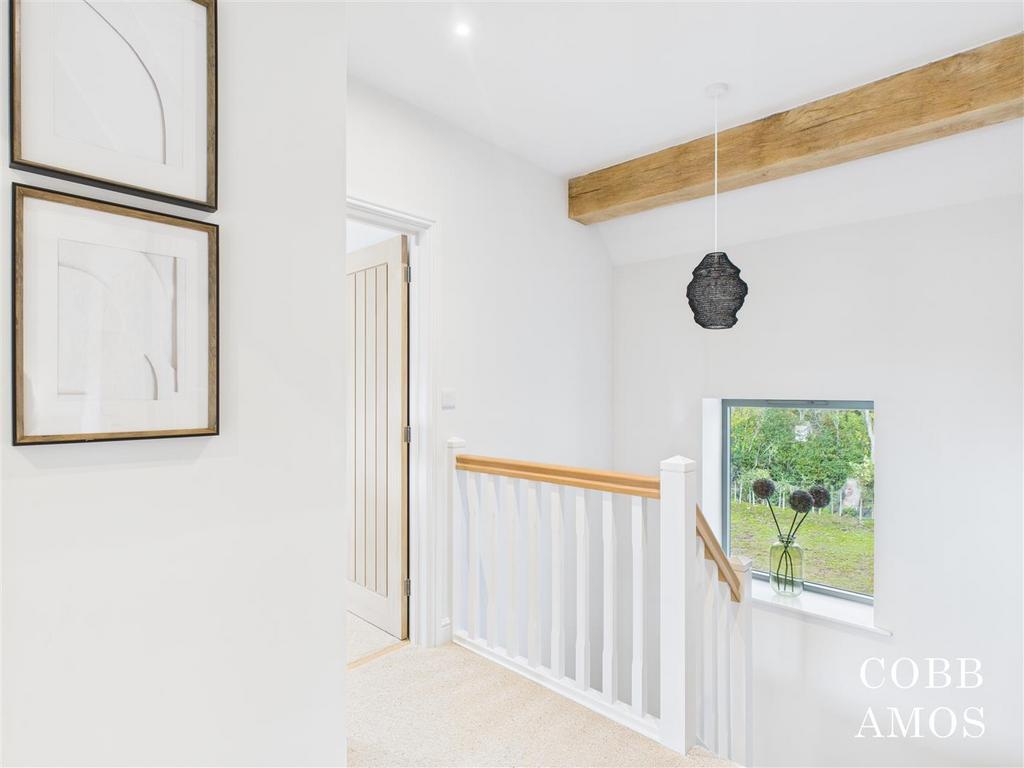 CAM02803 G0-PR0240-STILL015.jpg