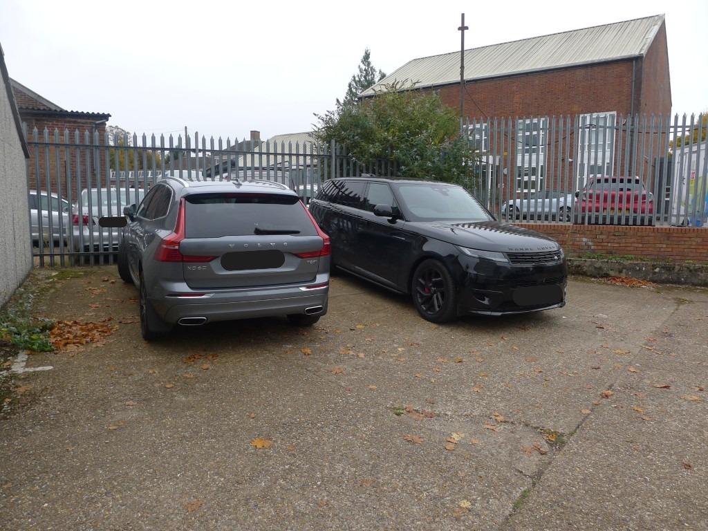 3 Parking Spaces At Rear  Medium ...