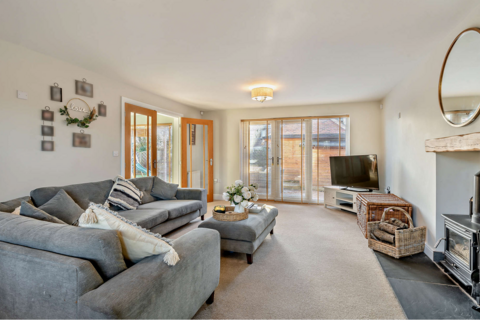 6 bedroom detached house for sale, Chester Road, Malpas SY14