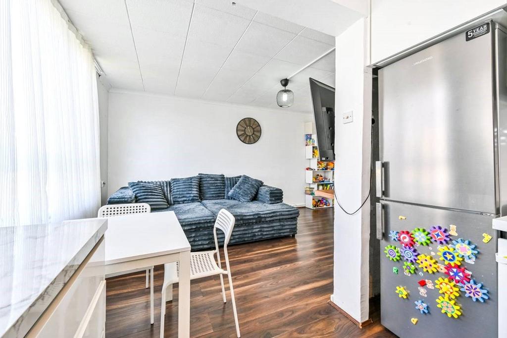 Reception/Kitchen