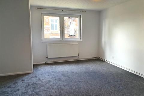 undefined, Turners Drive, Thatcham