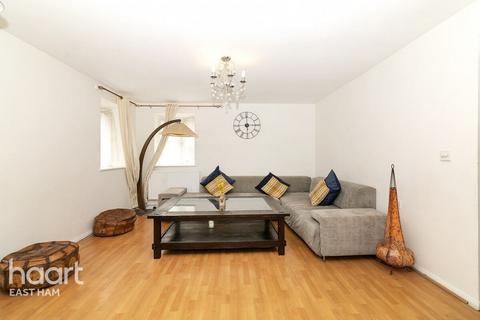 undefined, Ronnie Lane, London