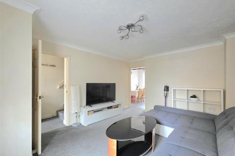 3 bedroom end of terrace house for sale, Juniper Crescent, Spalding