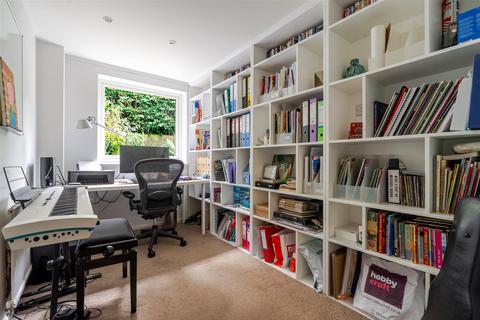 5 bedroom detached house for sale, Beaufort Gardens, Ascot