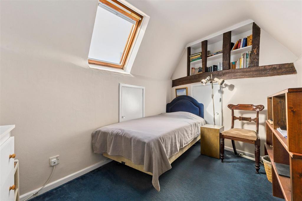 Bedroom 4 (2nd Floor)