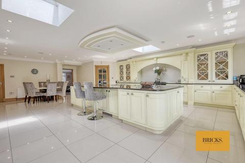 6 bedroom detached house for sale, Chigwell Rise, Chigwell IG7