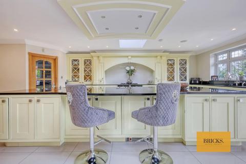 6 bedroom detached house for sale, Chigwell Rise, Chigwell IG7
