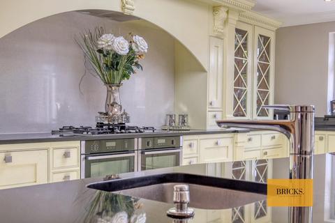 56 Chigwell Rise, Chigwell, IG7 6AG