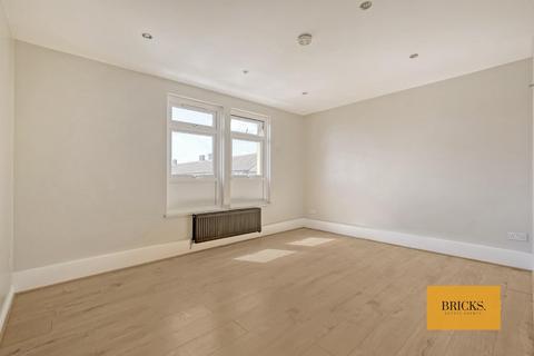 2 bedroom flat for sale, Prospect Place, Romford RM5