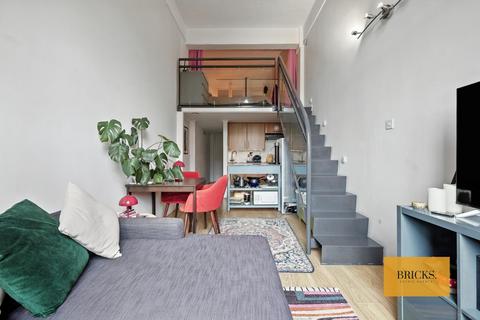 undefined, Fairfield Road, London E3