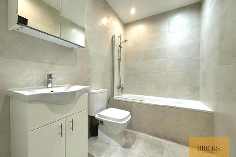 undefined, High Street, Potters Bar EN6