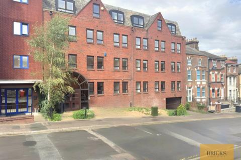 undefined, Rothesay Road, Luton LU1