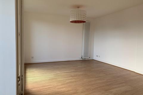 2 bedroom flat to rent, 10, East Pilton Farm Crescent, Edinburgh, EH5 2GH