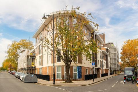 1 bedroom flat for sale, Basire Street, London N1
