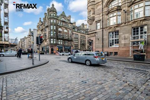 undefined, North Bridge, Edinburgh EH1