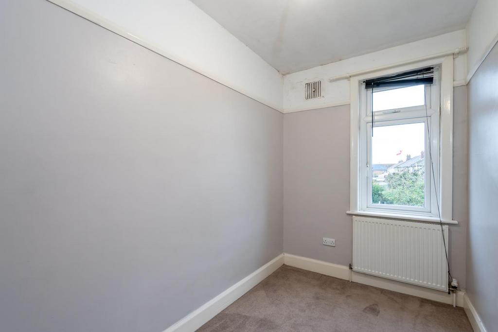 Bedroom 3.jpg