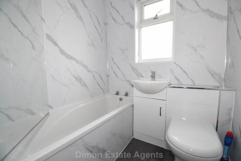 3 bedroom terraced house for sale, Hill Park Road, Gosport