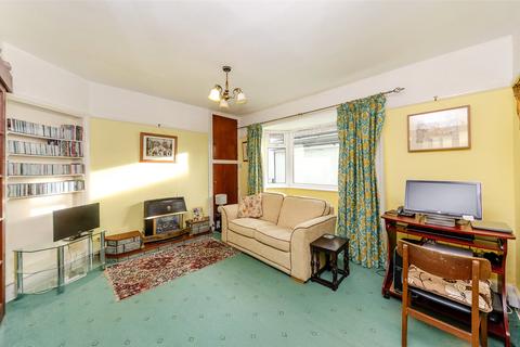 2 bedroom bungalow for sale, Cefn Y Bryn, Llandudno, Conwy, LL30