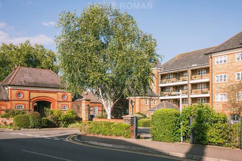 undefined, Newsholme Drive, London N21
